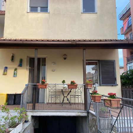Appartamento In Villa Alle Falde Del Vesuvio 나폴리 외부 사진